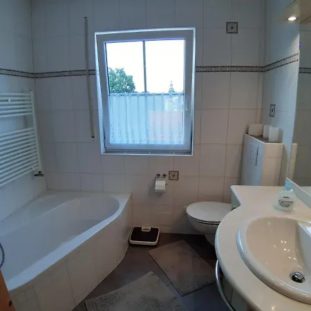 Ferienwohnungen Leffer Großheirath Exterior foto